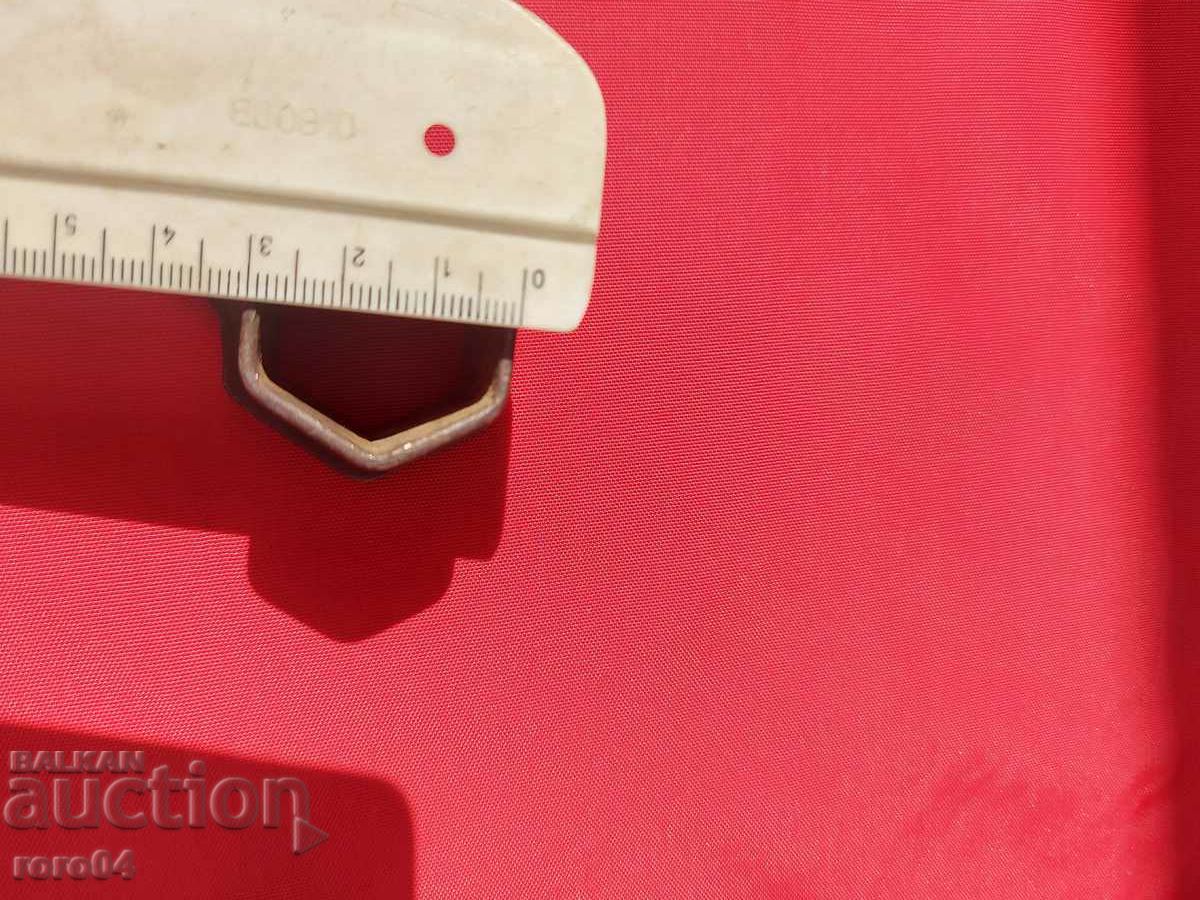 КЛЮЧ - СВЕЩИ - РЕТРО МОТОР - 6