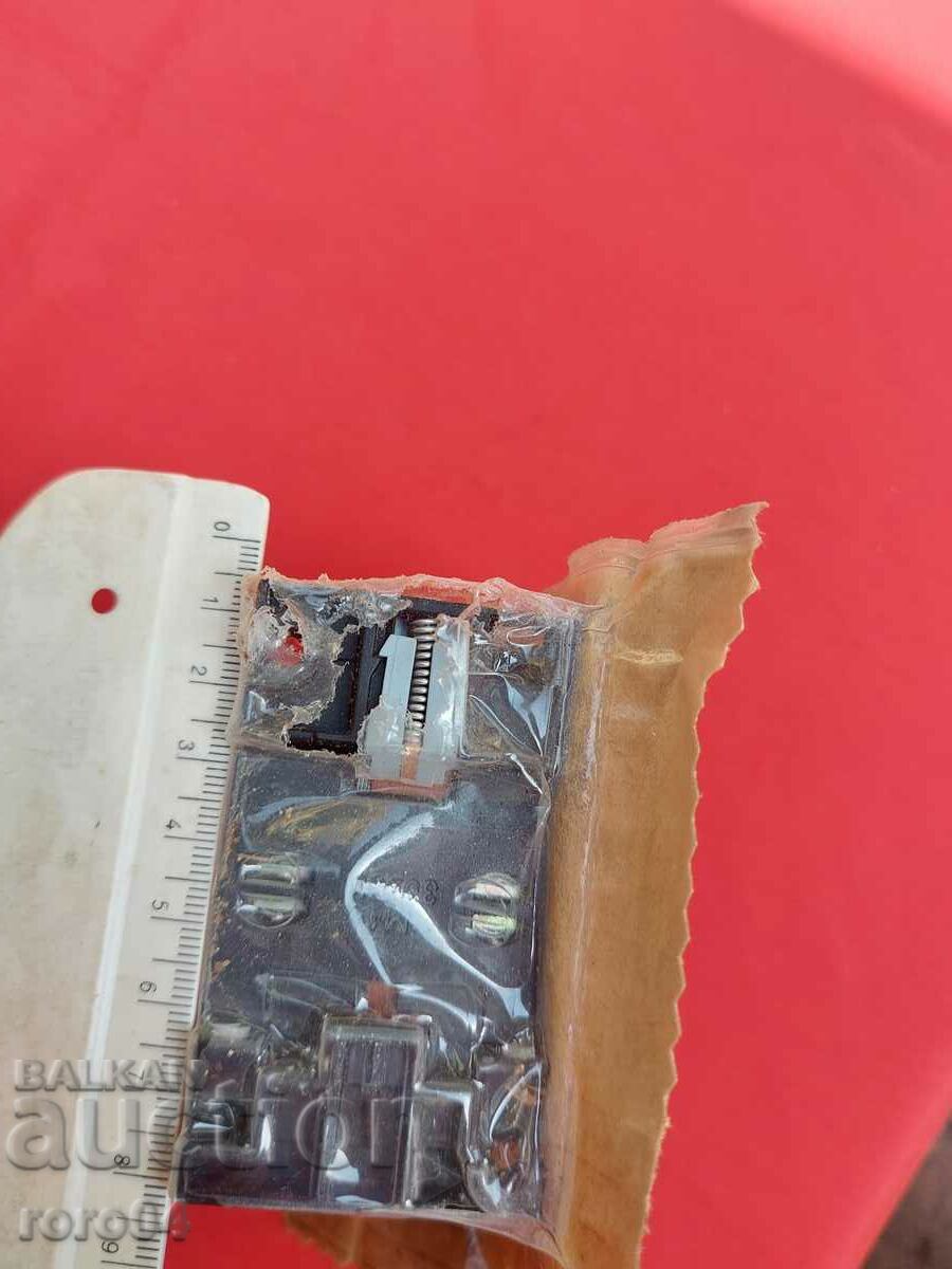 Доставка на КОНТАКТОР - SIEMENS - НОВ Доставка на КОНТАКТОР - SIEMENS - НОВ