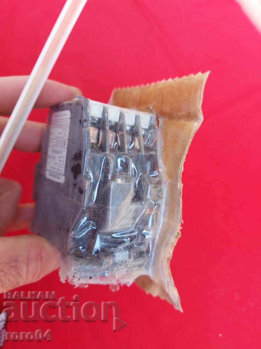 КОНТАКТОР - SIEMENS - НОВ - 5 КОНТАКТОР - SIEMENS - НОВ - 5