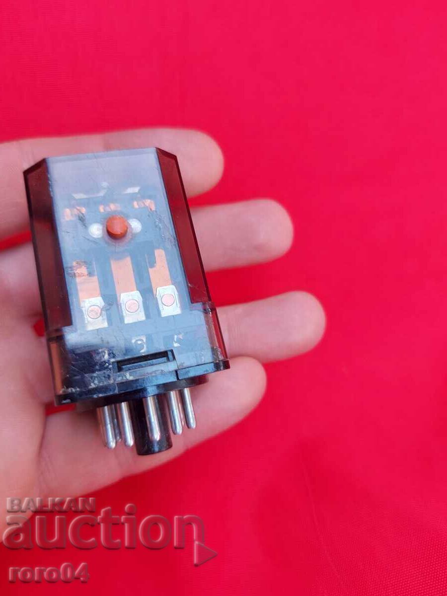 ΕΛΕΥΘΕΡΩΣΤΕ με τιμή 10.00 BGN | € 5.11