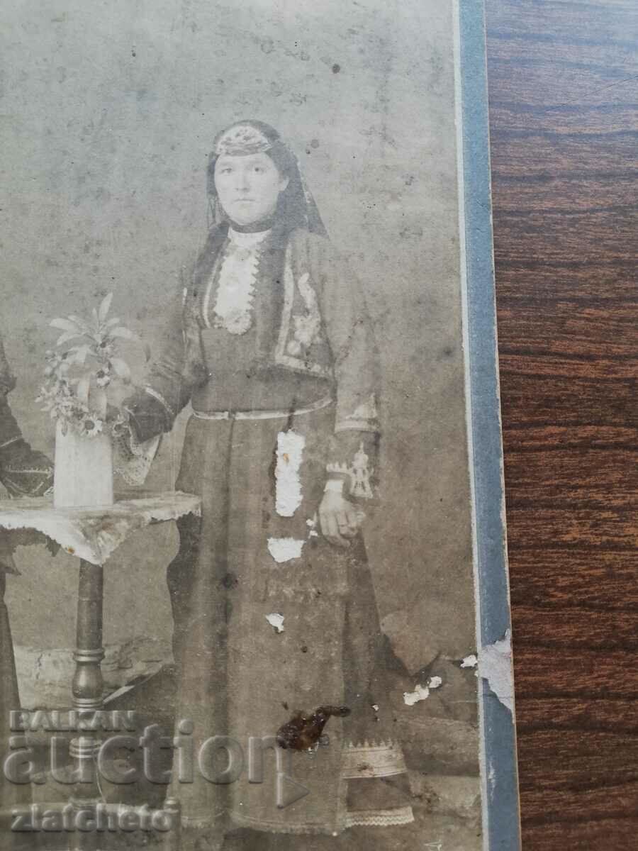 Auction Old cardboard picture - Ethnography Auction Old cardboard picture - Ethnography