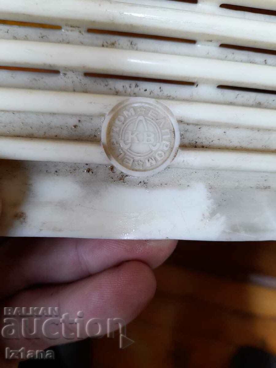 Παλιό πάνελ για τον ραδιοφωνικό σταθμό Elprom - 5