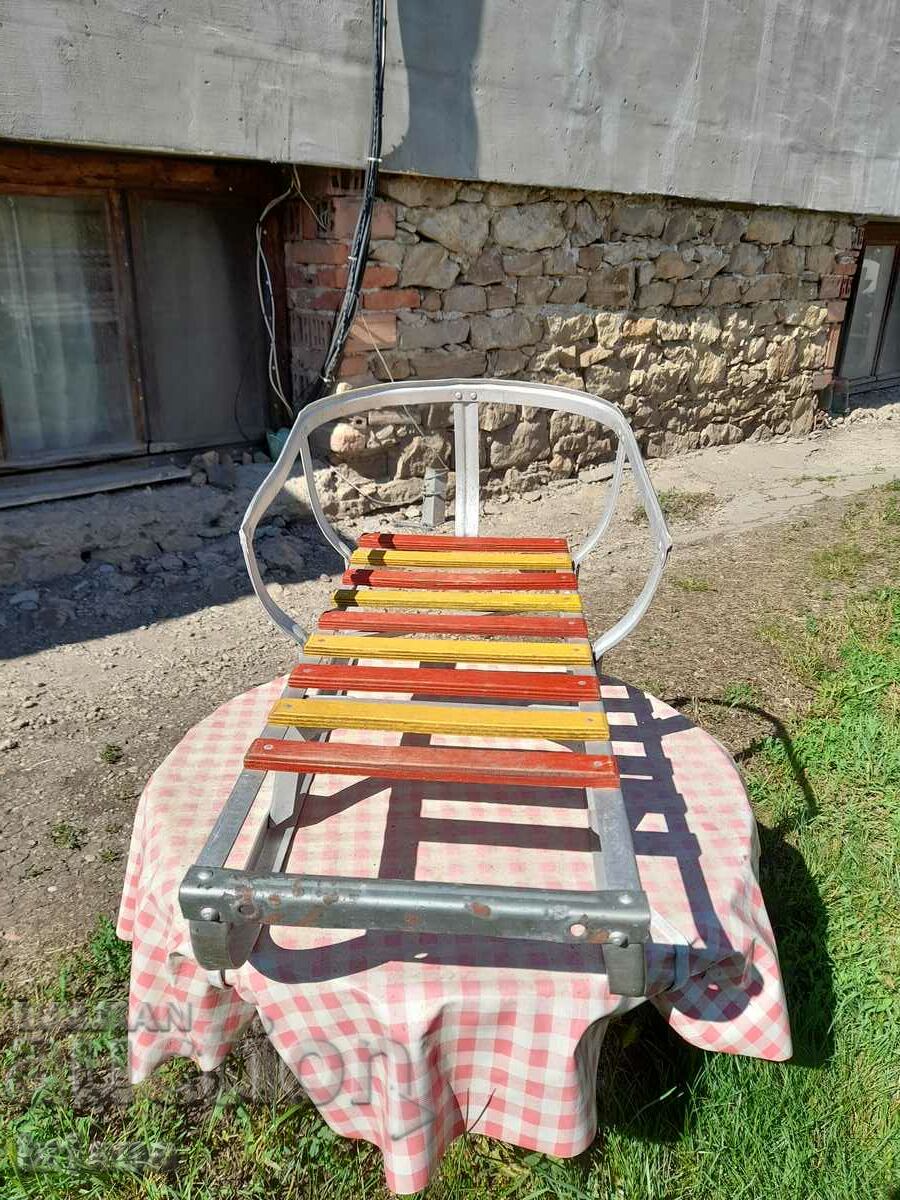 Old sleigh with price 75.00 BGN | € 38.35 Old sleigh with price 75.00 BGN | € 38.35