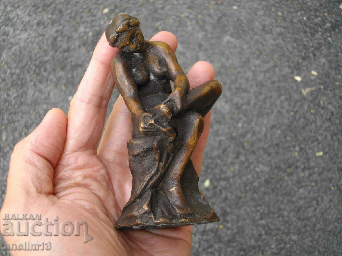 BRONZ VECHI FIGURA STATUT REPRODUCERE BRONZ cu preț 333.00 BGN | € 170.26 BRONZ VECHI FIGURA STATUT REPRODUCERE BRONZ cu preț 333.00 BGN | € 170.26