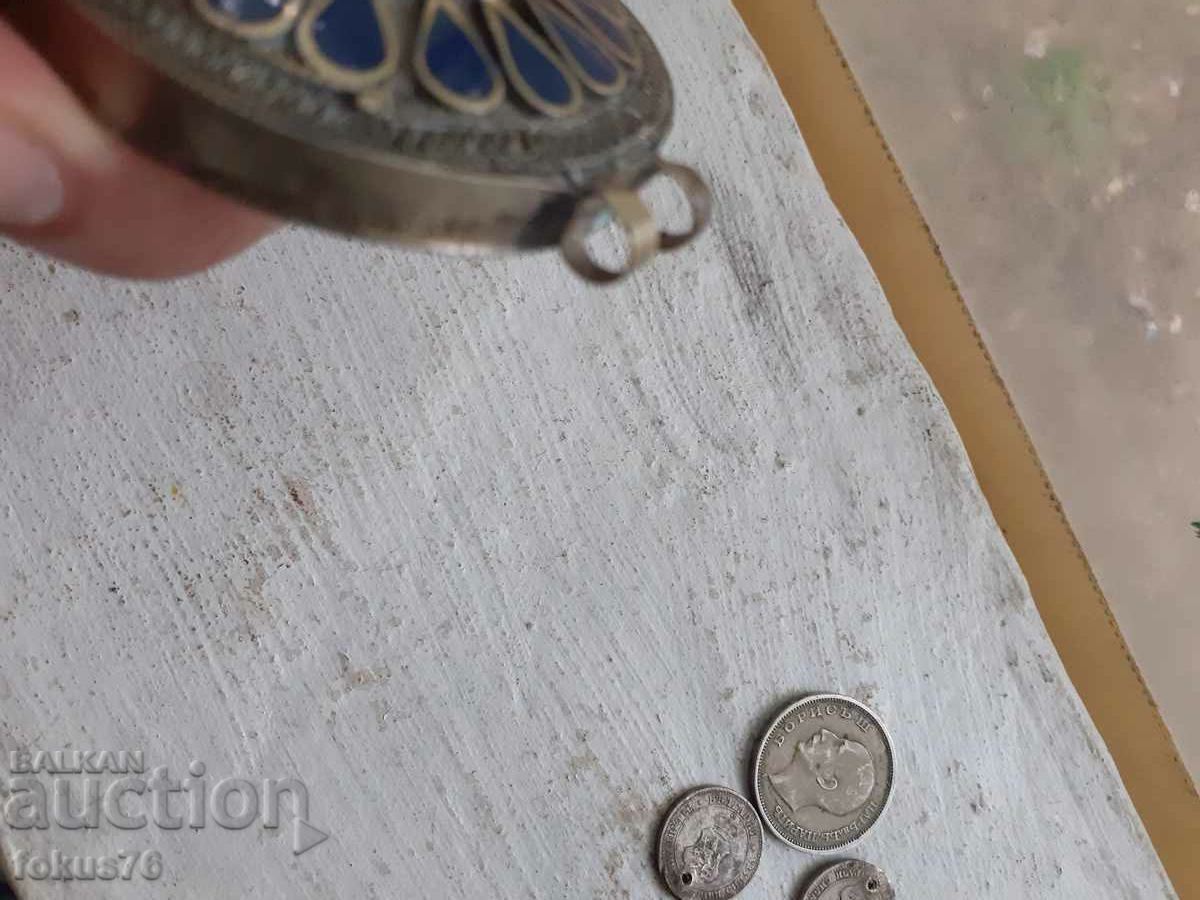 Old antique medallion with lapis lazuli - 5 Old antique medallion with lapis lazuli - 5