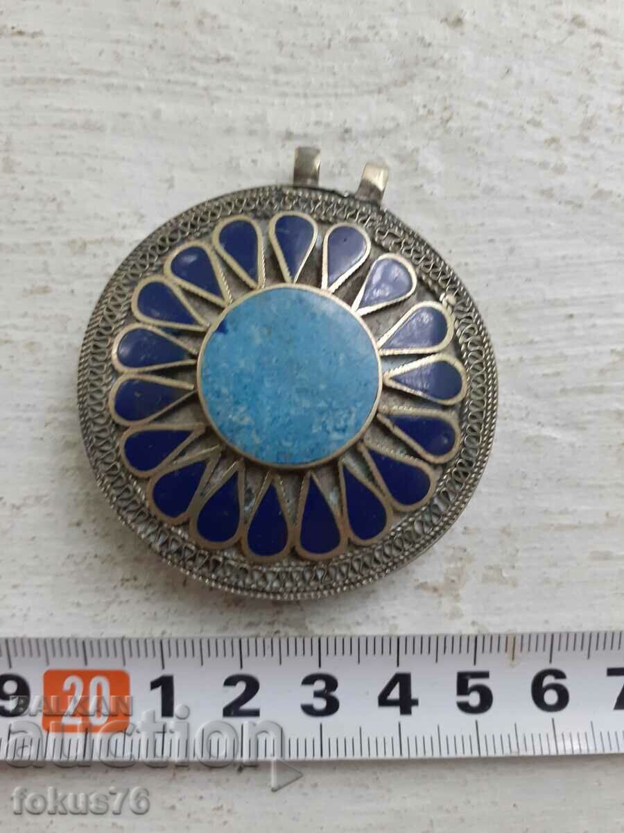 Old antique medallion with lapis lazuli - 7 Old antique medallion with lapis lazuli - 7