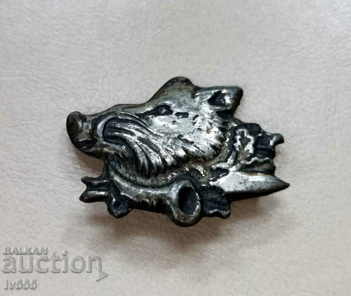 I AM SELLING AN OLD RARE ROYAL SILVER HUNTING MARK / BOAR-BADGE I AM SELLING AN OLD RARE ROYAL SILVER HUNTING MARK / BOAR-BADGE