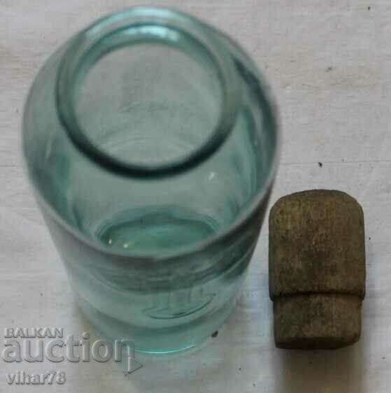 Стара бутилка шише с кръст и тапа - 5 Стара бутилка шише с кръст и тапа - 5