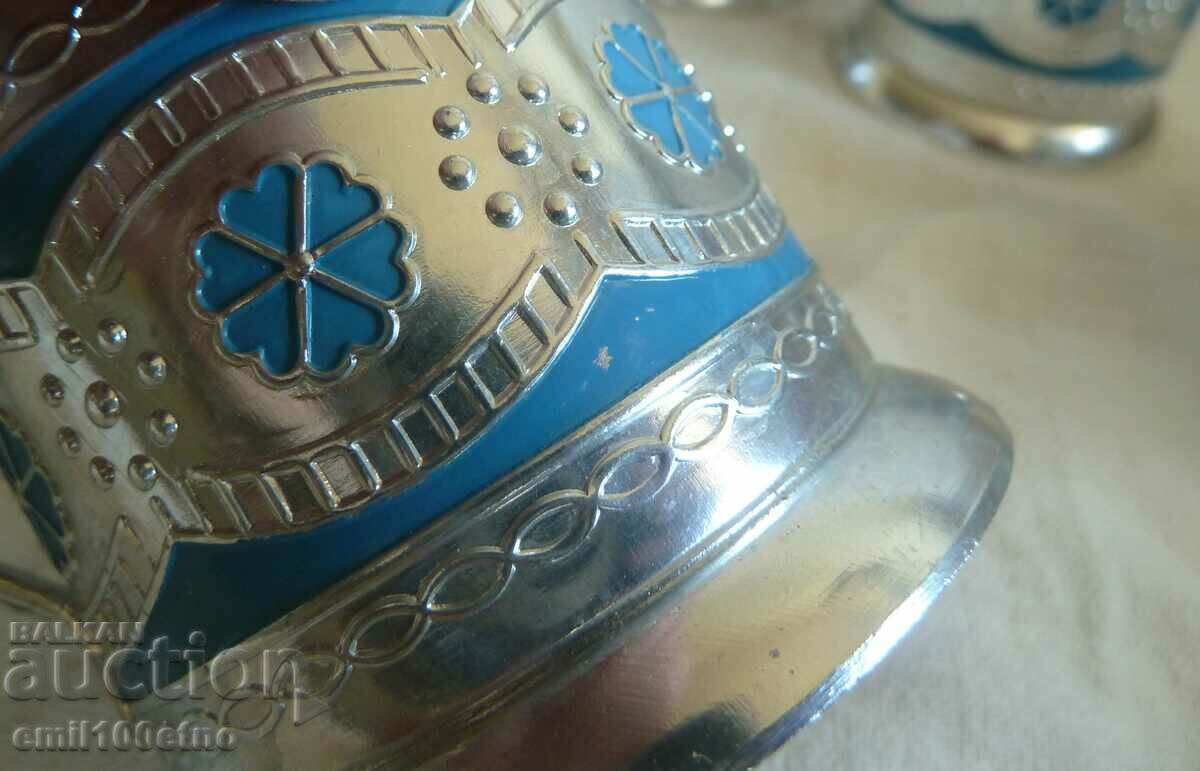 Auction Set of 6 beautiful coasters Auction Set of 6 beautiful coasters