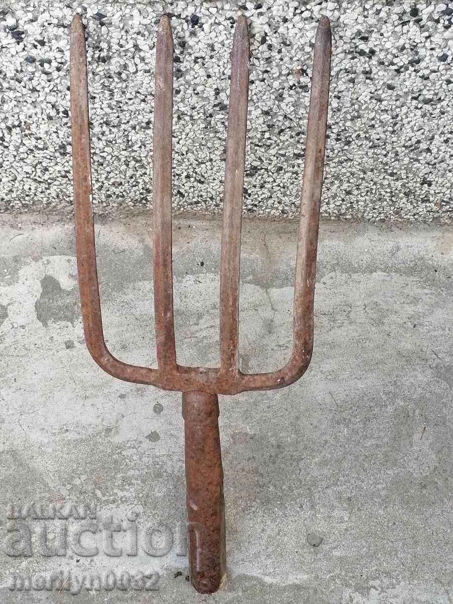 Old villa, wrought iron instrument with price 54.00 BGN | € 27.61 Old villa, wrought iron instrument with price 54.00 BGN | € 27.61