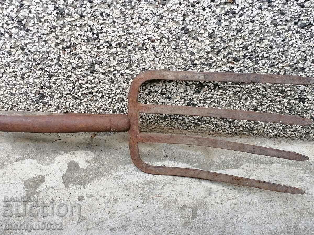 Delivery of Old villa, wrought iron instrument Delivery of Old villa, wrought iron instrument