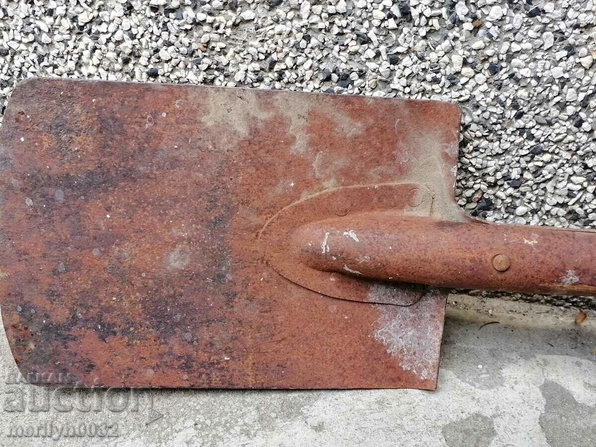 Delivery of Old Shovel with wrought iron handle Delivery of Old Shovel with wrought iron handle