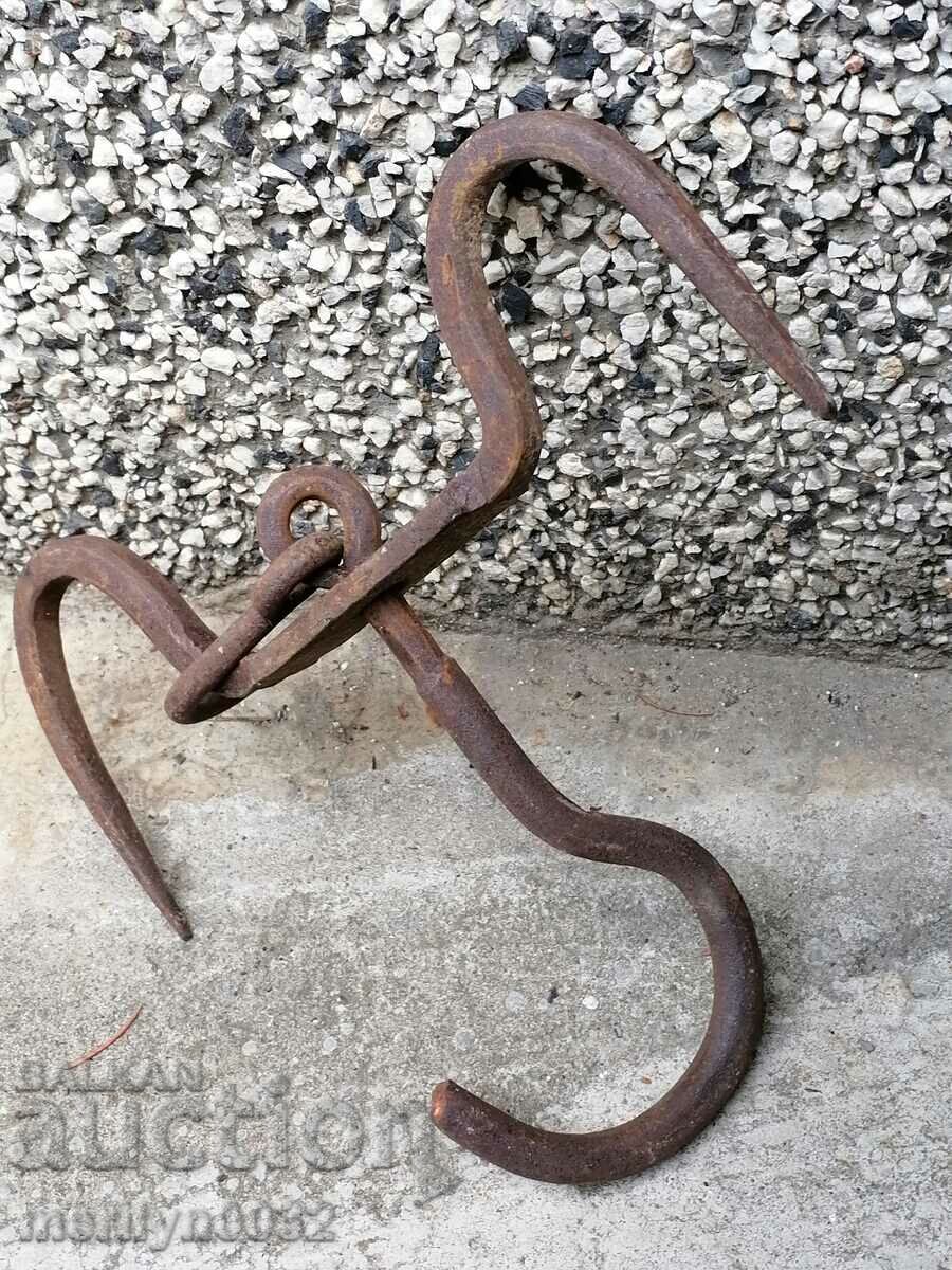 Delivery of Forged buttock, hook, wrought iron Delivery of Forged buttock, hook, wrought iron