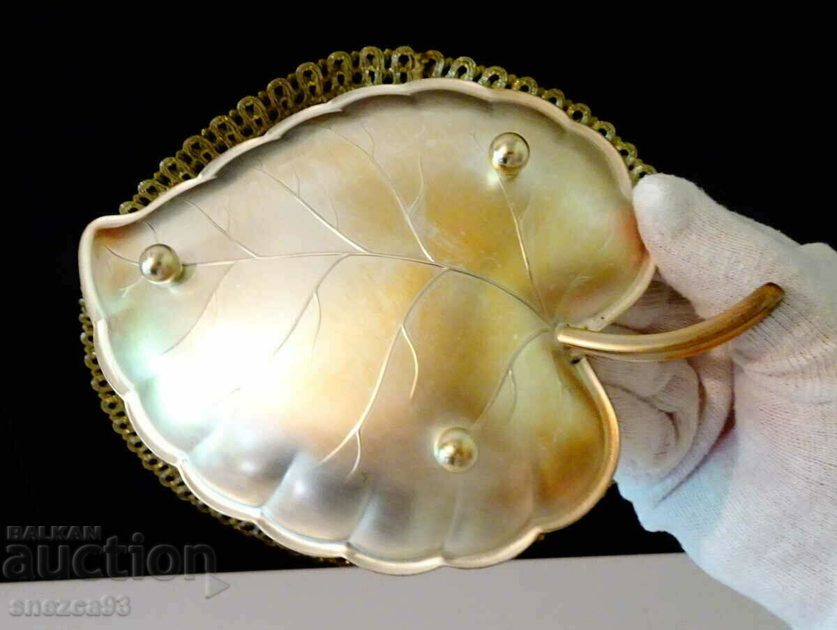 Frunza de cutie de ciocolata placata cu argint Quist, marcata. - 5 Frunza de cutie de ciocolata placata cu argint Quist, marcata. - 5