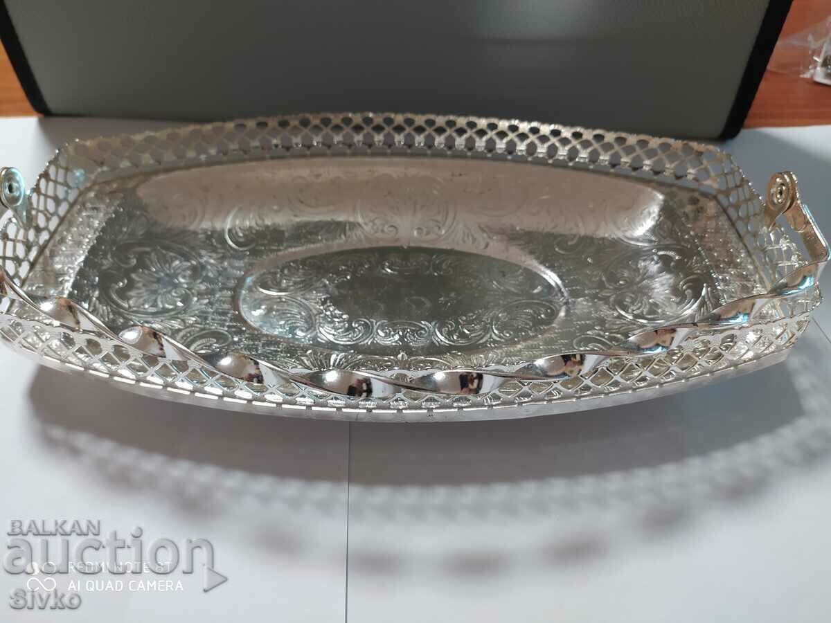 Tray, the fruit bowl looks like silver-plated - 5 Tray, the fruit bowl looks like silver-plated - 5