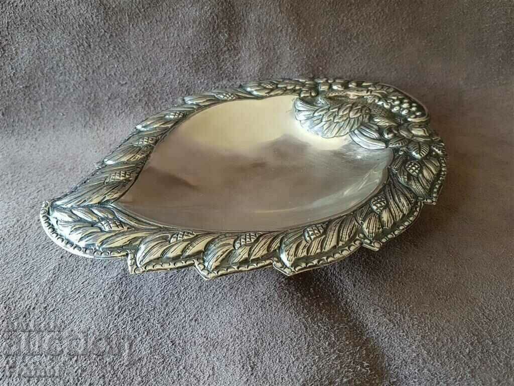 Ασημένιο σφυρήλατο και διπλό σφυρήλατο μπολ λουκούμι κύπελλο με τιμή 590.00 BGN | € 301.66 Ασημένιο σφυρήλατο και διπλό σφυρήλατο μπολ λουκούμι κύπελλο με τιμή 590.00 BGN | € 301.66