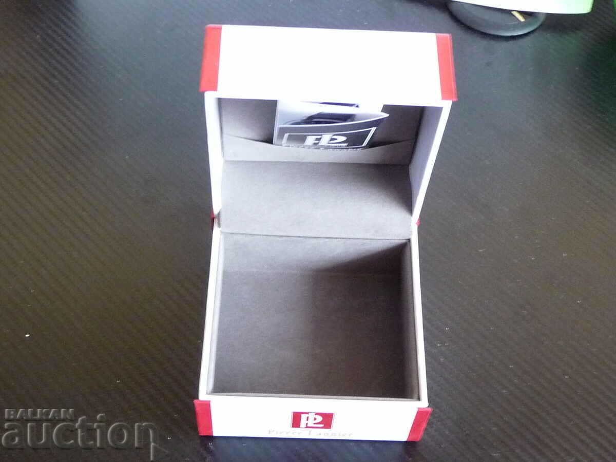 Pierre Lannier watch case PL with price 12.00 BGN | € 6.14 Pierre Lannier watch case PL with price 12.00 BGN | € 6.14