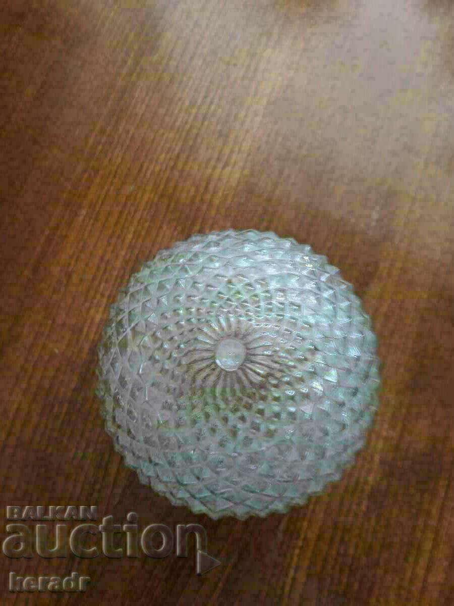 Старо, ретро стъклено тяло от 70-те год. с цена 10.00 лв. | € 5.11 Старо, ретро стъклено тяло от 70-те год. с цена 10.00 лв. | € 5.11