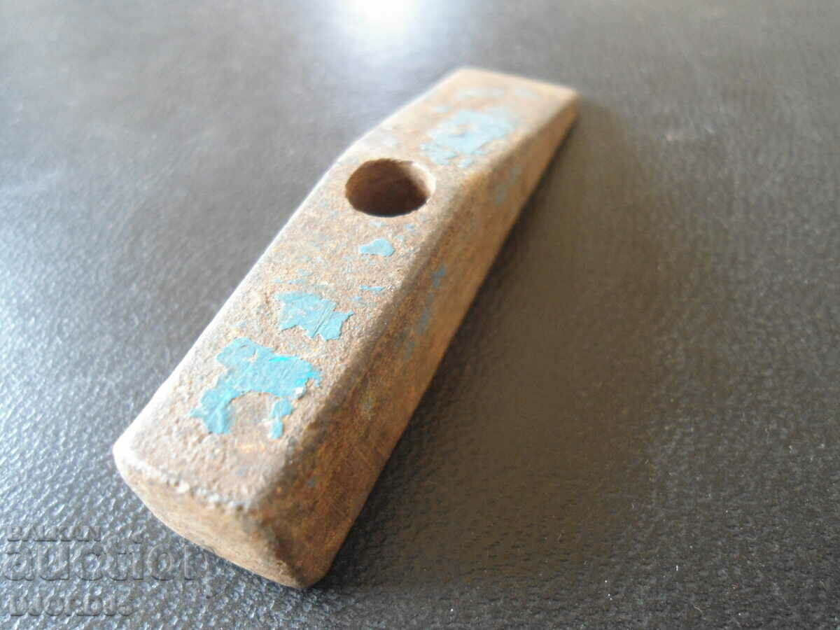 Auction  An old little hammer
