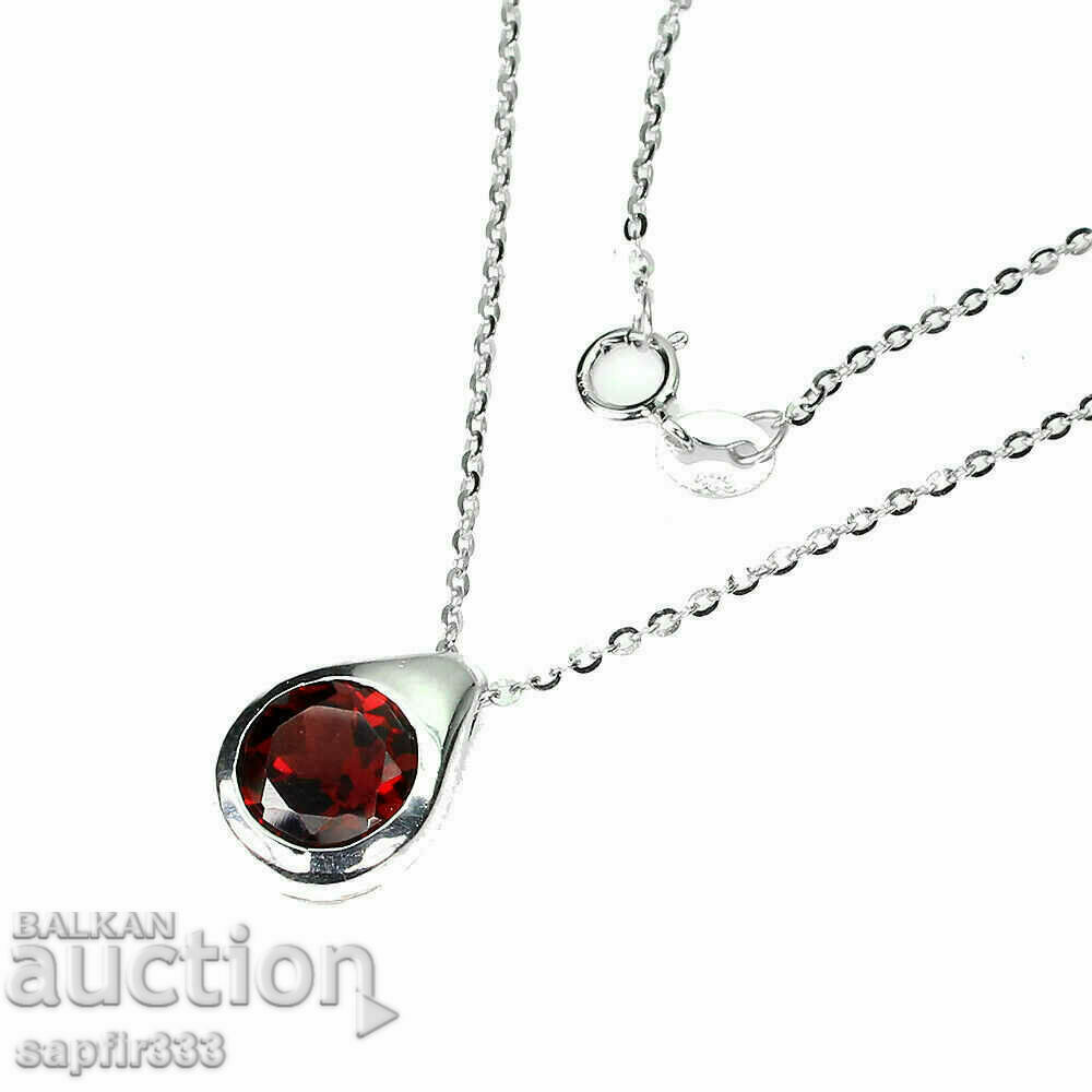 EXCELLENT UNICEX SILVER MEDALLION WITH NATURAL GARNET