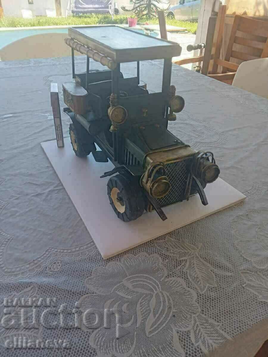 large retro metal stroller with price 30.00 BGN | € 15.34