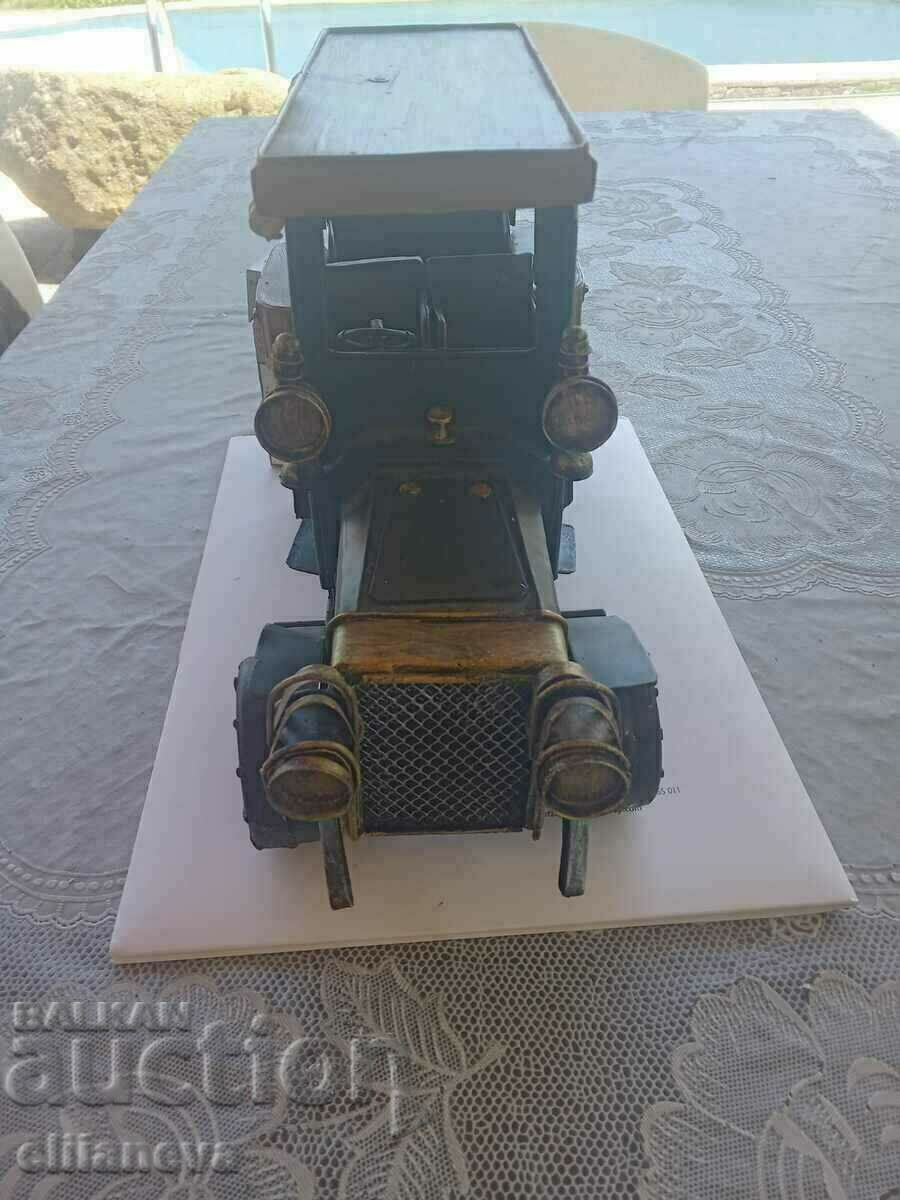 Delivery of large retro metal stroller