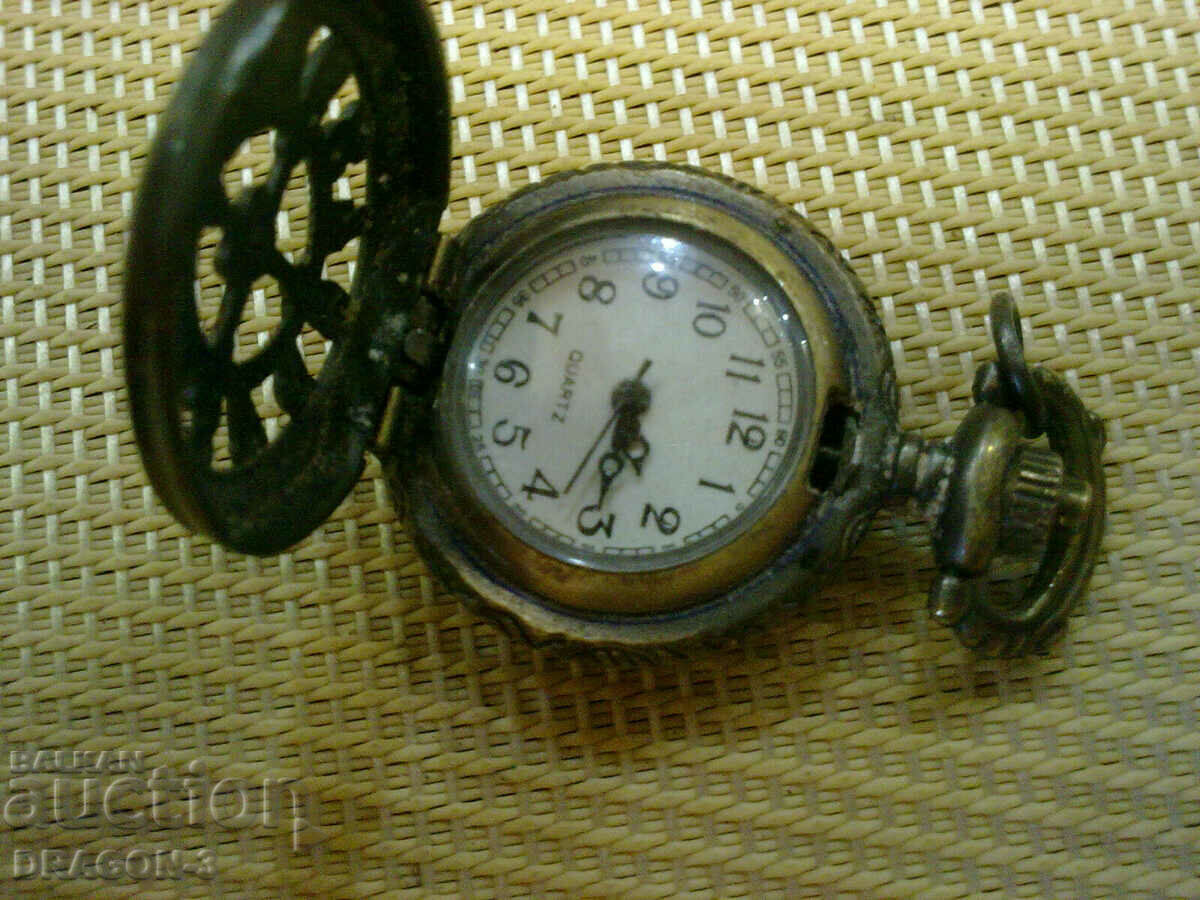 POCKET QUARTZ with price 10.00 BGN | € 5.11