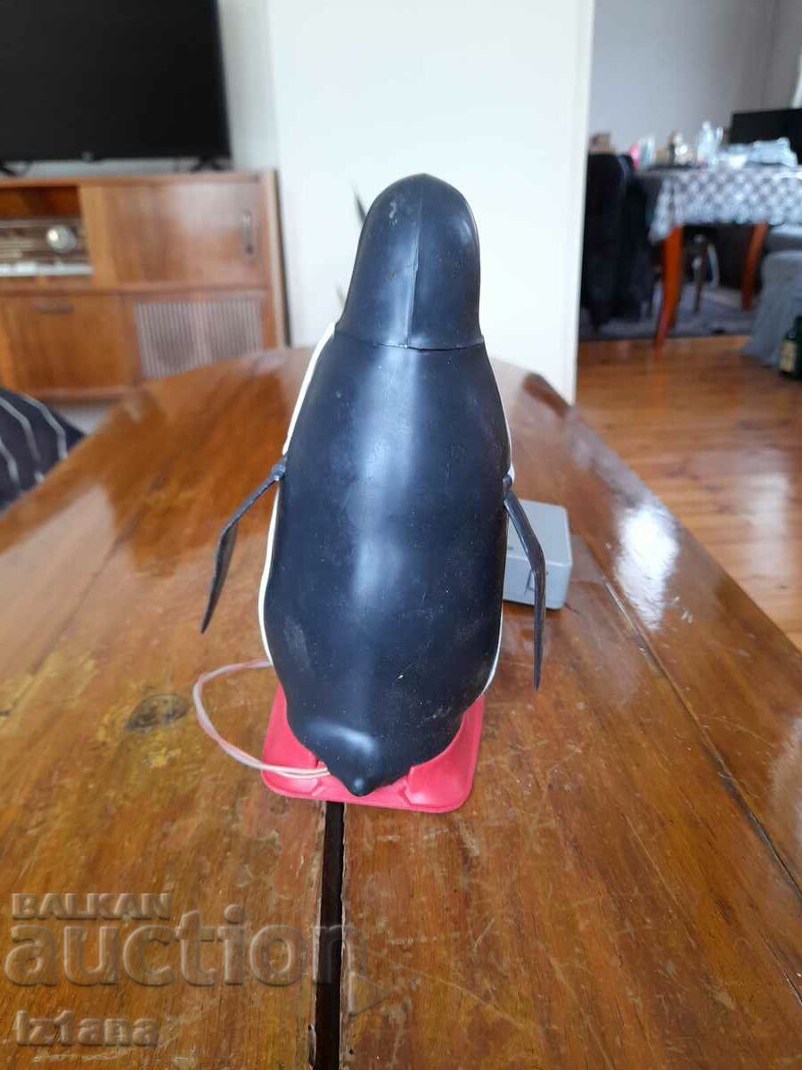 Auction Old Penguin Toy Auction Old Penguin Toy
