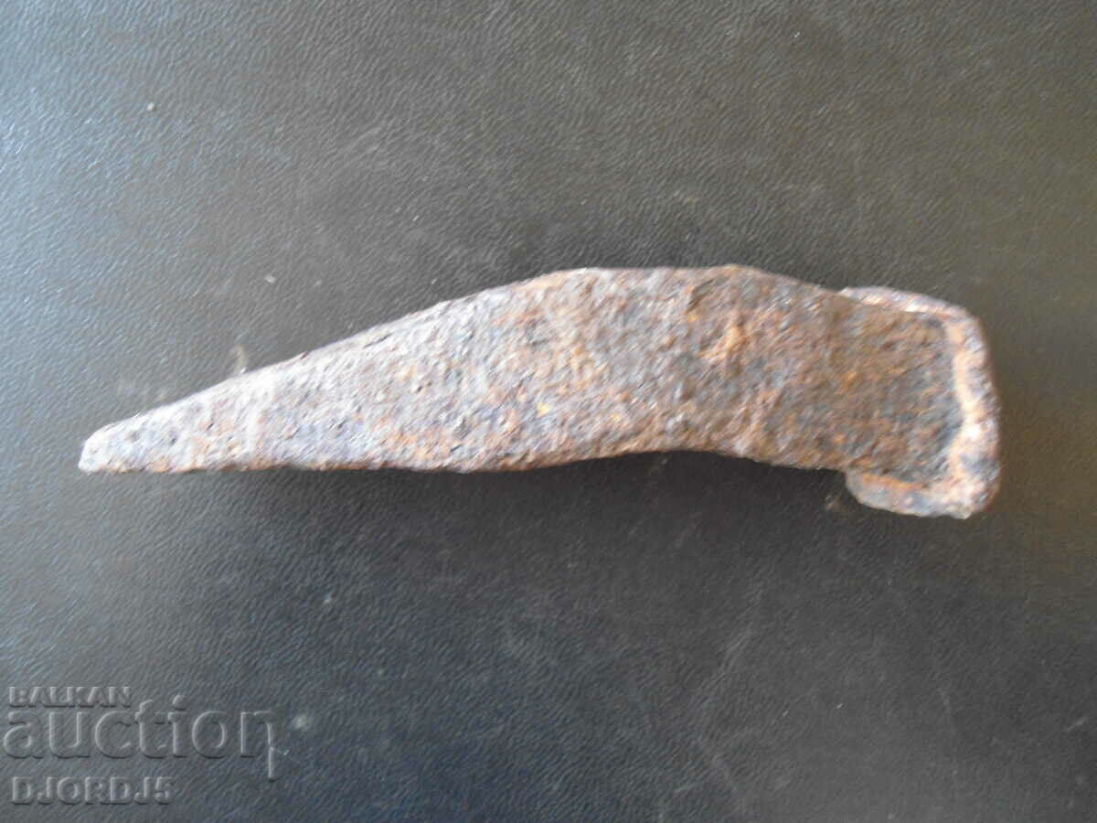 Delivery of Ancient hammer Delivery of Ancient hammer