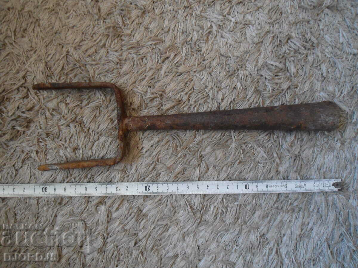 Delivery of An old anvil Delivery of An old anvil