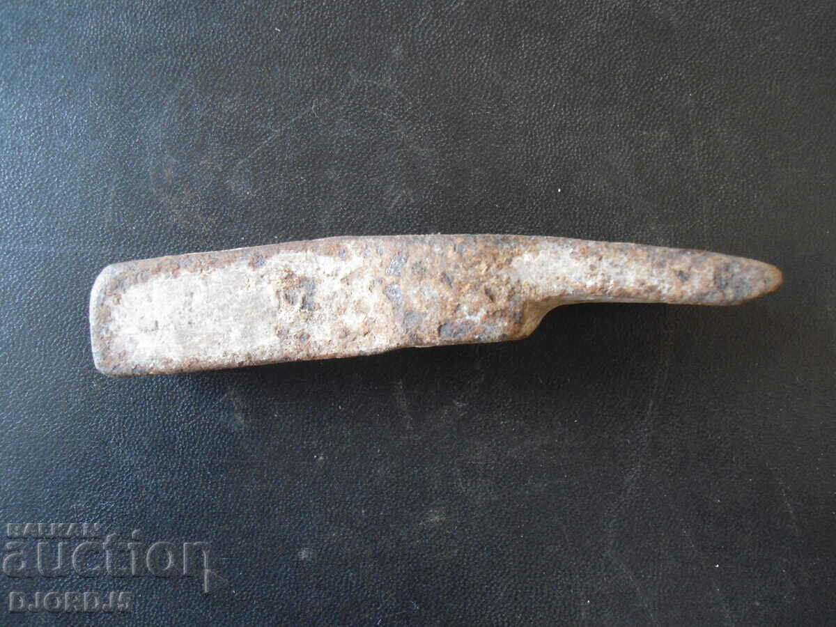 An old hammer with price 4.00 BGN | € 2.05 An old hammer with price 4.00 BGN | € 2.05