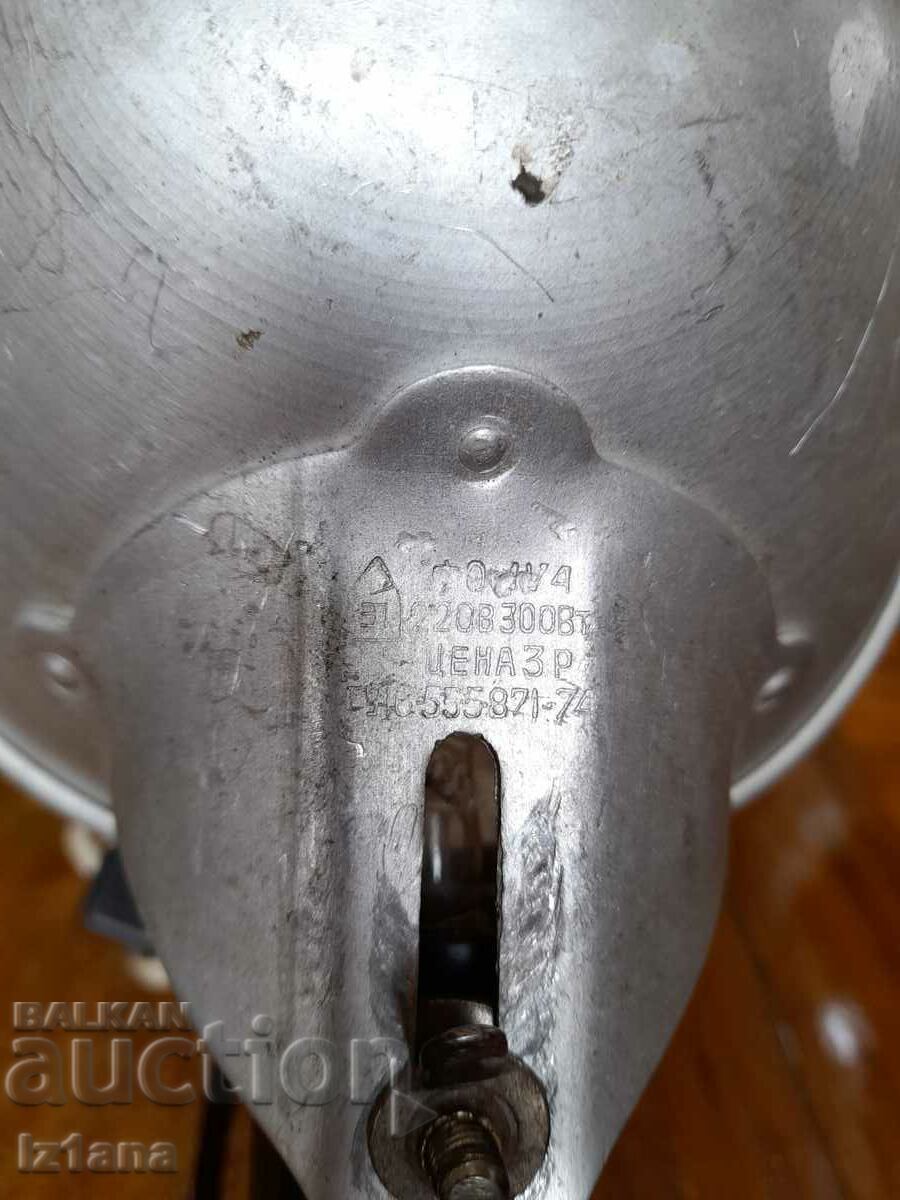 An old desk lamp - 5