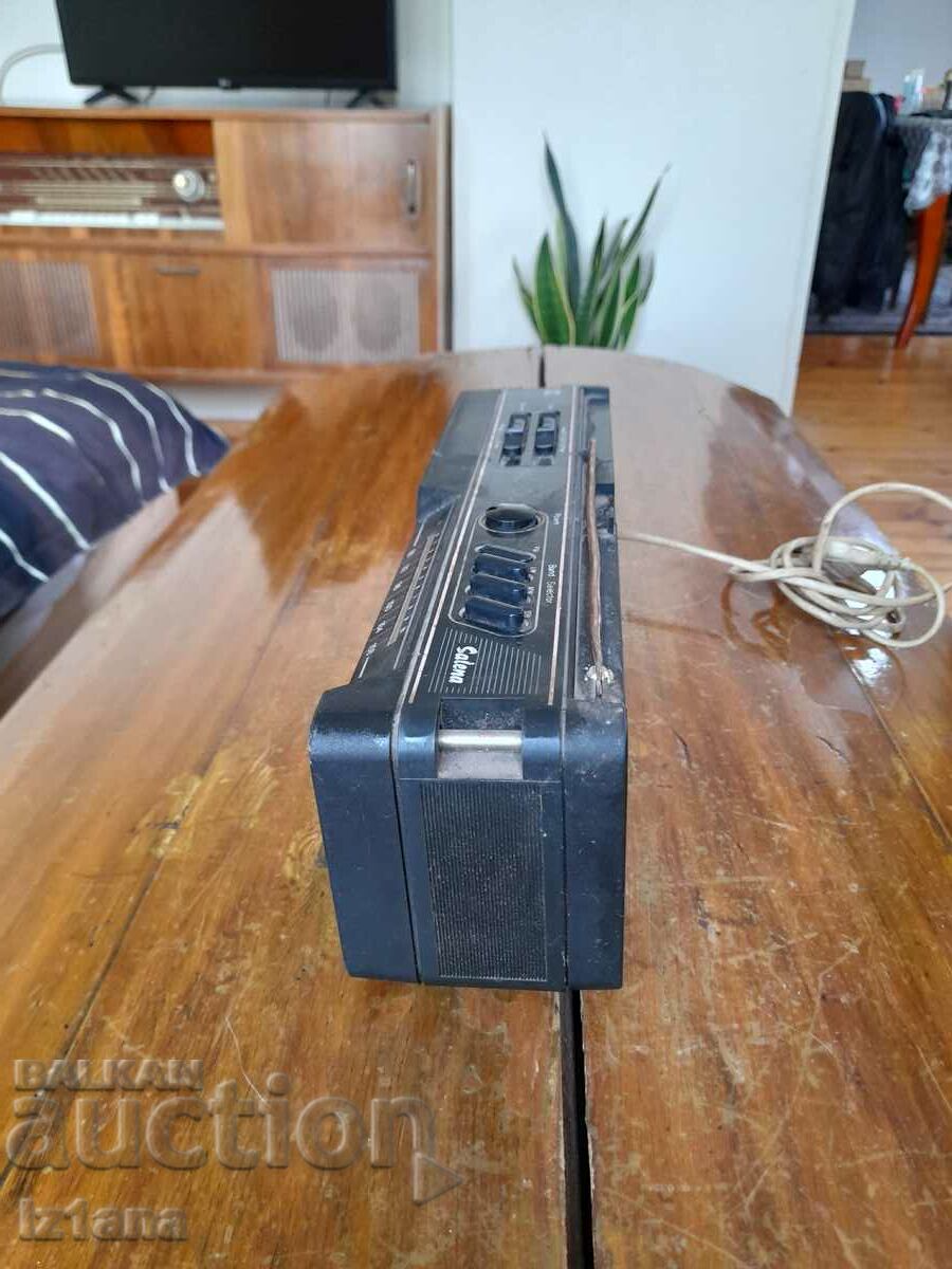 Old radio, radio Salena 216 with price 35.00 BGN | € 17.90 Old radio, radio Salena 216 with price 35.00 BGN | € 17.90