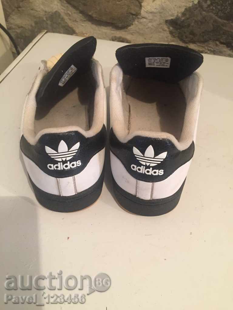 Auction original sports shoes Auction original sports shoes