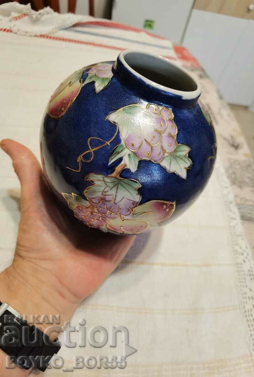 Delivery of Original Antique Japanese Vase SATSUMA Satsuma Roosters Delivery of Original Antique Japanese Vase SATSUMA Satsuma Roosters