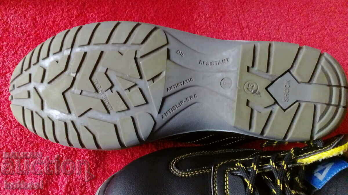 Work shoes number 43 with a toe - 6