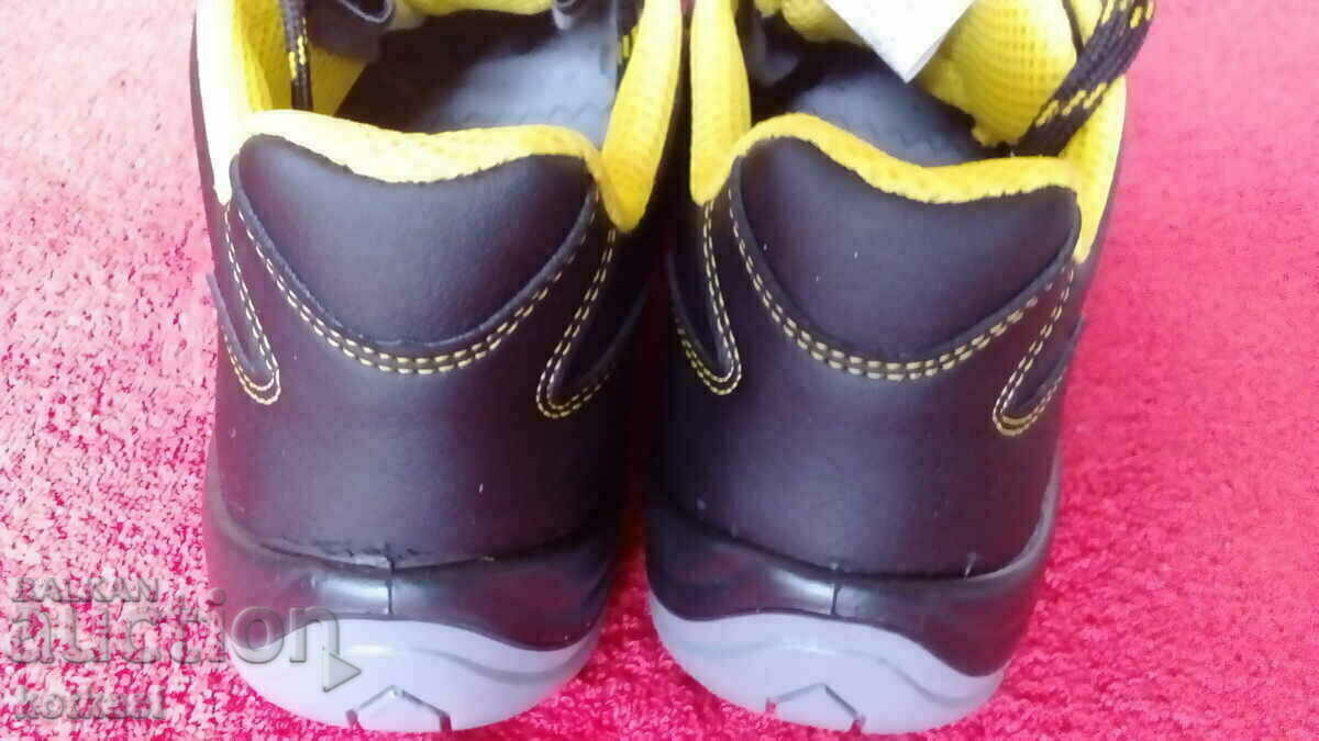 Work shoes New number 42 with toe - 5 Work shoes New number 42 with toe - 5