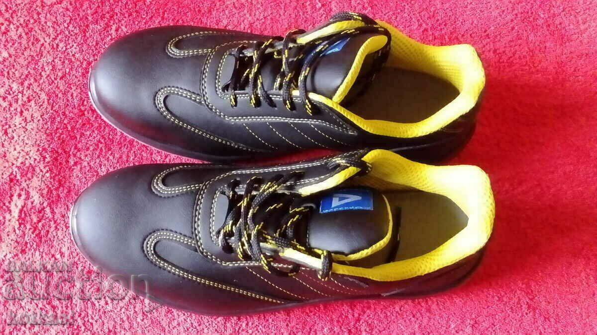 Work shoes New number 42 with toe Work shoes New number 42 with toe
