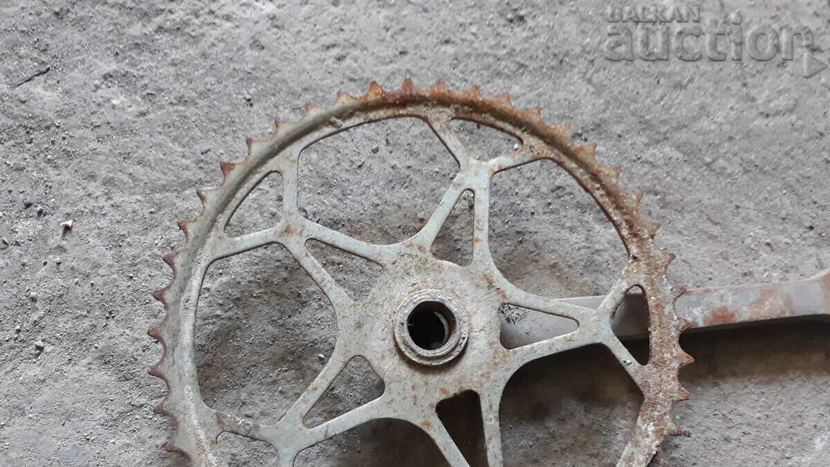 Delivery of antique speed ,, seal ,, gear wheel rim Delivery of antique speed ,, seal ,, gear wheel rim