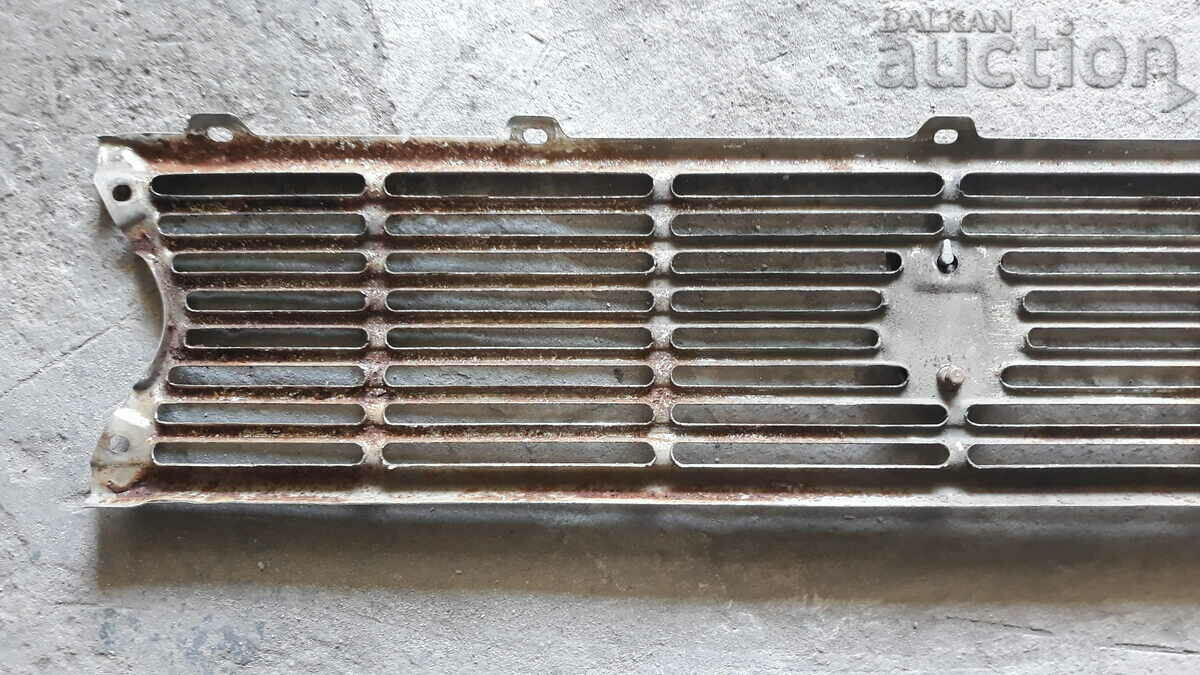 front grille retro car Muscovite 408 AZLK - 6