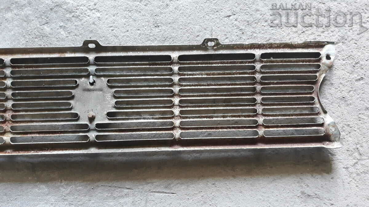 front grille retro car Muscovite 408 AZLK - 7