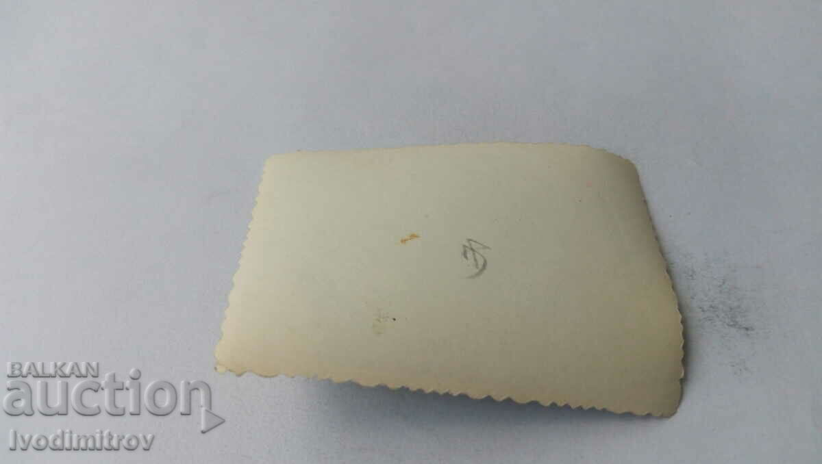 Foto Doi bărbați cu preț € 0.69 | 1.35 BGN