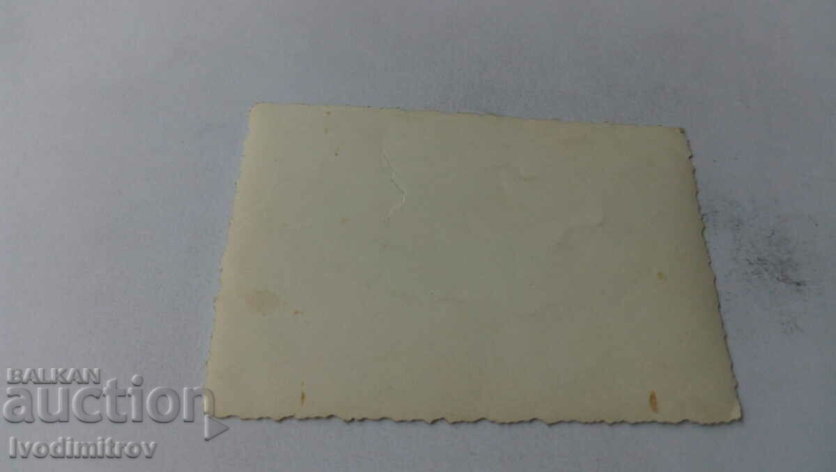 Φωτογραφία Δύο νεαρές γυναίκες στην παραλία με τιμή 1.45 BGN | € 0.74 Φωτογραφία Δύο νεαρές γυναίκες στην παραλία με τιμή 1.45 BGN | € 0.74