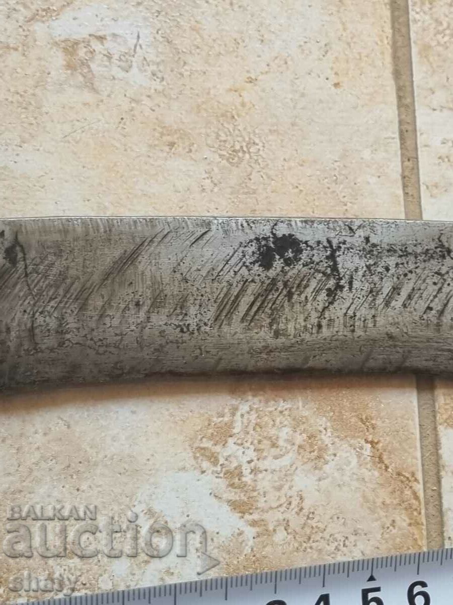 Παράδοση Karakulak, Old Knife. Γιαταγάνι