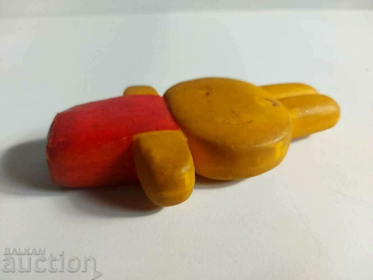 Auction SOCA CHILDREN'S RUBBER TOY SOCA Auction SOCA CHILDREN'S RUBBER TOY SOCA