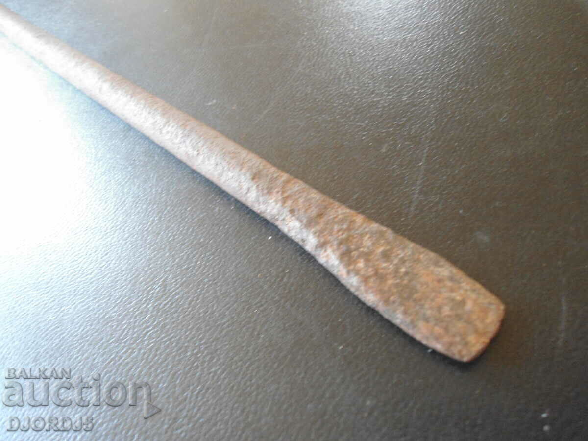 An old screwdriver with price 3.00 BGN | € 1.53 An old screwdriver with price 3.00 BGN | € 1.53