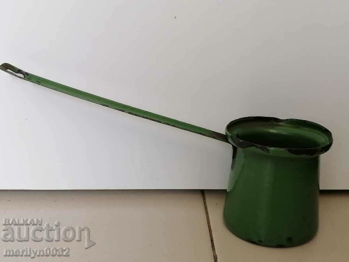 Auction Jeze enameled pot with enamel Auction Jeze enameled pot with enamel