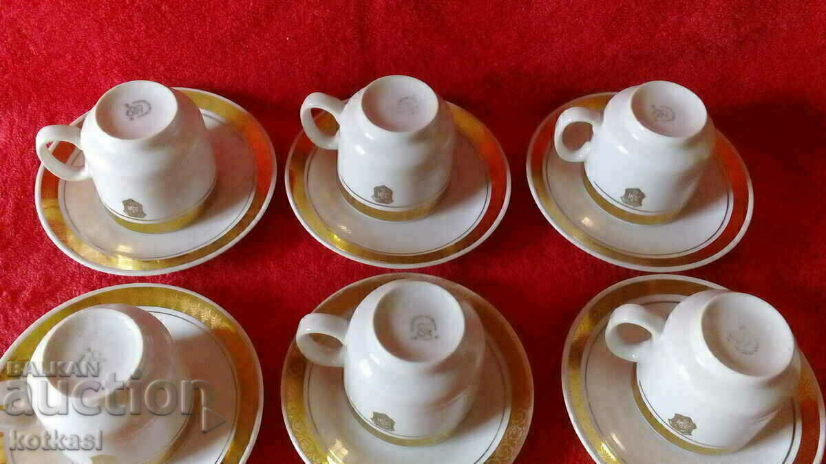 Delivery of Old social Porcelain service DZI Gilding cup plates of 6 pcs Delivery of Old social Porcelain service DZI Gilding cup plates of 6 pcs