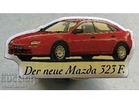 32615 Ιαπωνική πινακίδα αυτοκινήτου Mazda μοντέλο 323 στην καρφίτσα
