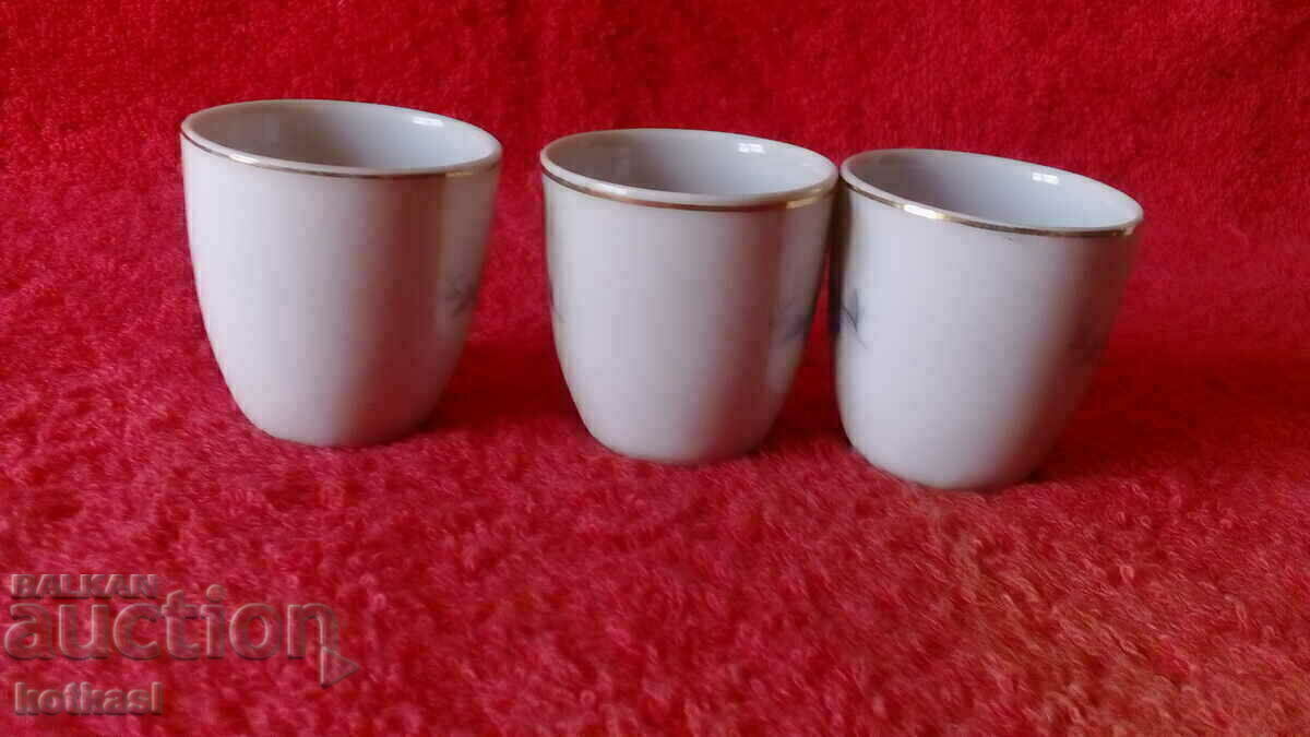 Lot 3 old porcelain brandy glasses marked with gold edging - 5 Lot 3 old porcelain brandy glasses marked with gold edging - 5